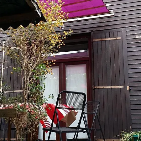 Duplex14H 1Er Etage Jardinet 1 Parking Ou Studio14B Rdc Terrasse Sans Parking La Rochelle  Exterior photo