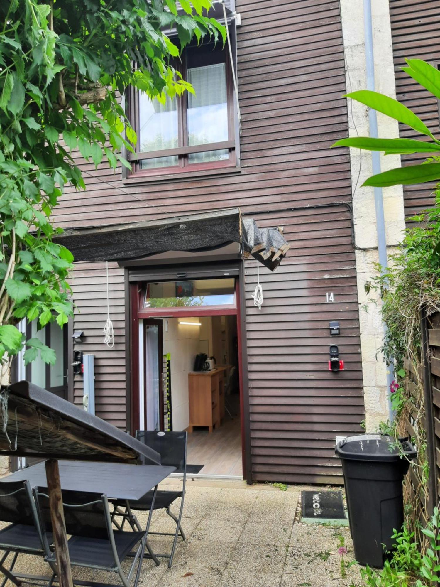 Apartment Duplex14h 1er Etage Jardinet 1 Parking Ou Studio14b Rdc Terrasse Sans Parking