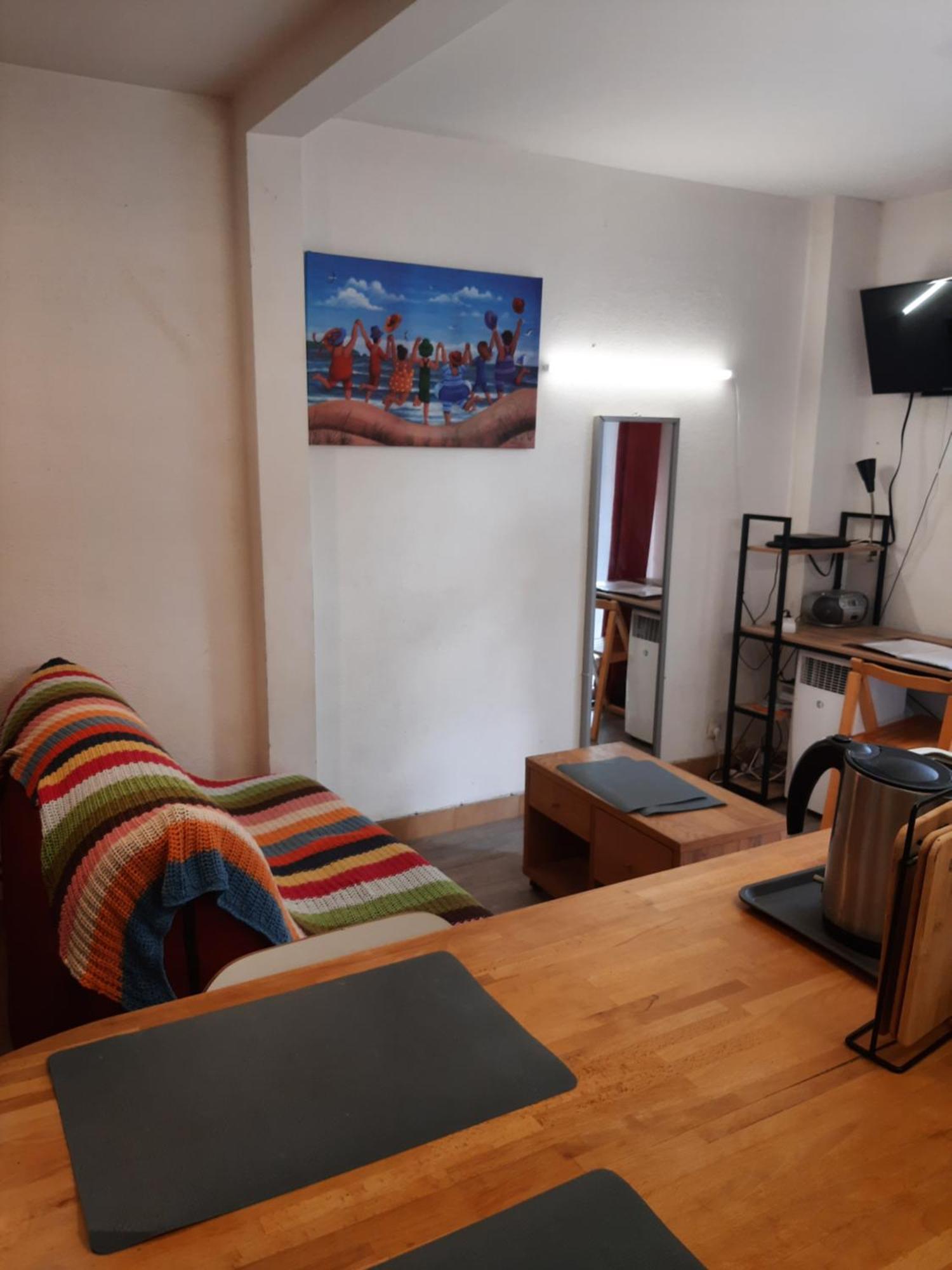 Apartment Duplex14h 1er Etage Jardinet 1 Parking Ou Studio14b Rdc Terrasse Sans Parking *