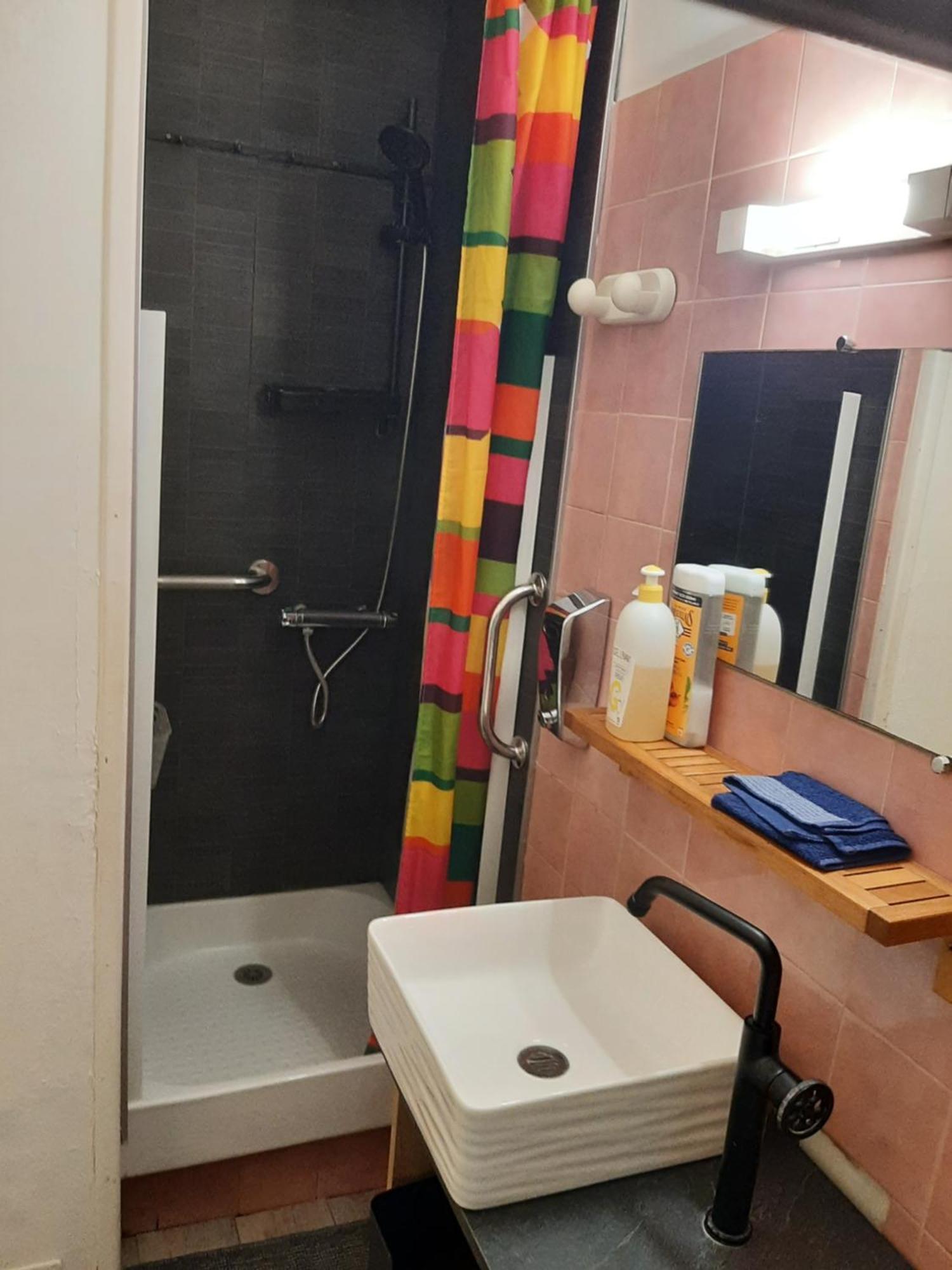 Duplex14h 1er Etage Jardinet 1 Parking Ou Studio14b Rdc Terrasse Sans Parking Apartment