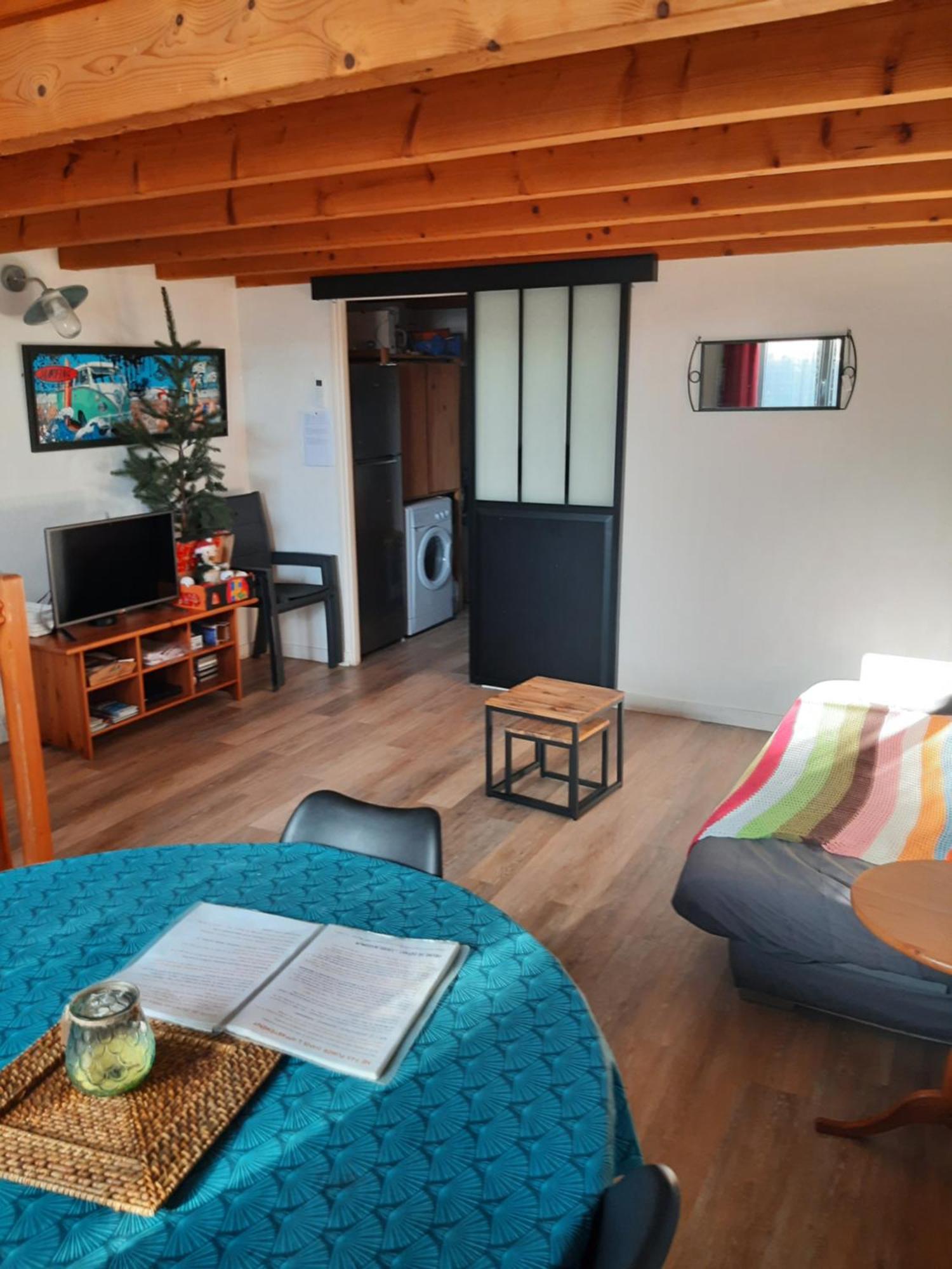 Duplex14h 1er Etage Jardinet 1 Parking Ou Studio14b Rdc Terrasse Sans Parking Apartment *